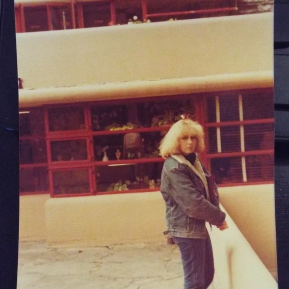 Meet your Posher, Candace - Picture 2 of 4